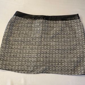 Tweed mini skirt